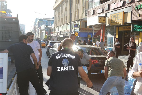 Van'da zabıta ekipleri denetimi sıkılaştırdı<