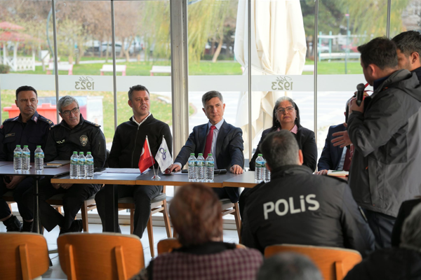Çobançeşme Mahallesi’nde halk toplantısı düzenlendi<