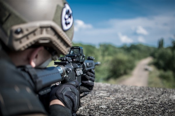 IDF: Duvdevan birliğine bağlı savaşçılar Balata kampında operasyon düzenledi 