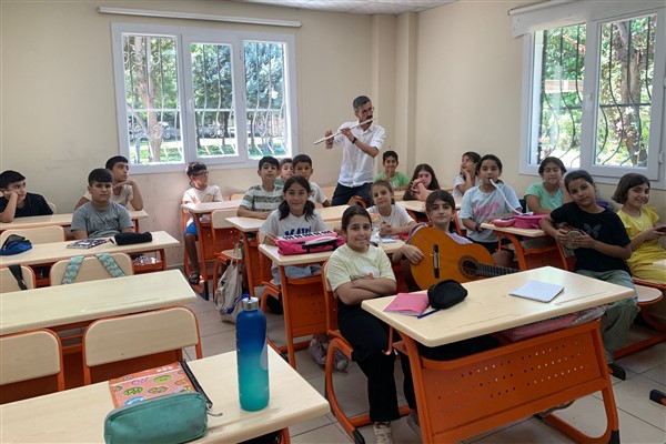 Halil Birahim Oruç Eğitim Destek Evi'nde yeni eğitim dönemi<
