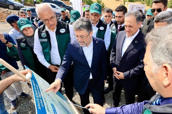 Bakan Yumaklı, Bingöl İçme Suyu Projesi'ni yerinde inceledi<
