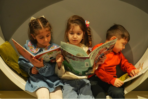 Kayapınar'da çocuklar kütüphaneyle tanıştı