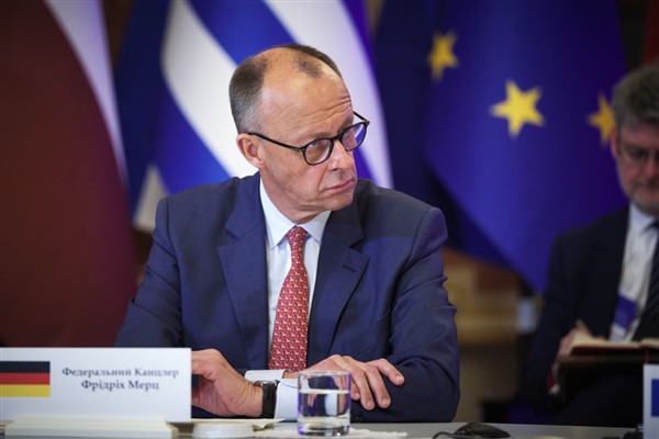 Merz: Gazze'deki durumdan derin endişe duyuyoruz<