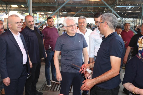 Alptekin, Kepez’in kurban kesim alanlarını denetledi <