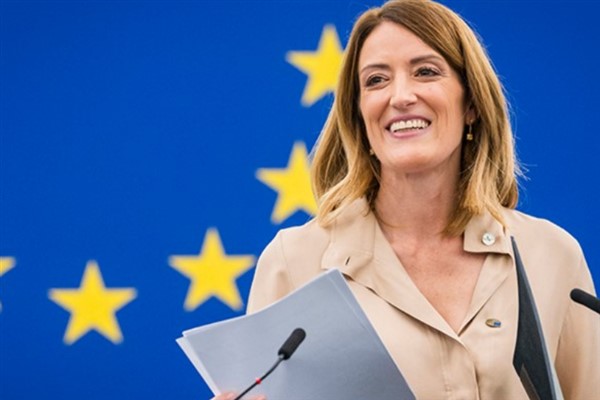  Metsola: Romanya halkı Avrupa’ya güvenebilir<