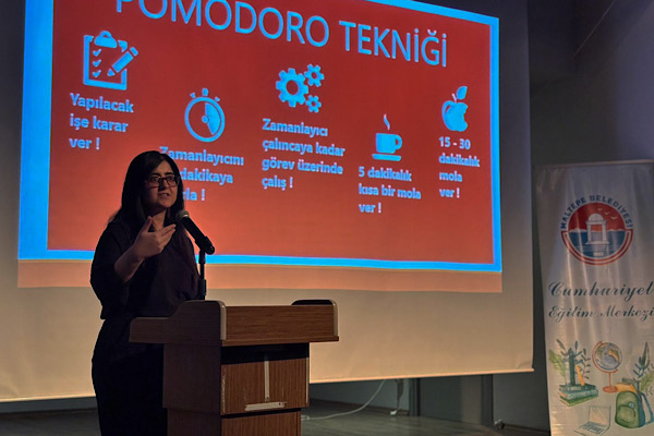 Maltepe’de “Akran İletişimi ve Zorbalık” semineri düzenlendi<