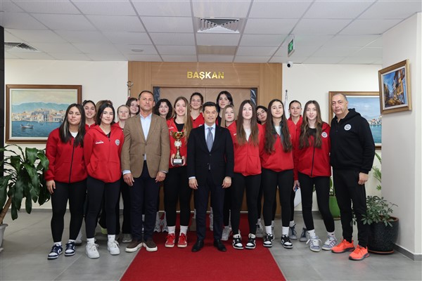 Marmaris Belediyespor U18 Voleybol Takımı 5. kez Muğla şampiyonu<