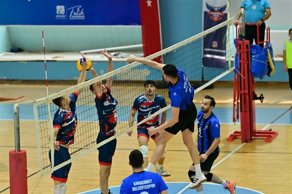 Karacabey Belediyespor, Güner Karakaya Spor Kulübü’nü mağlup etti<