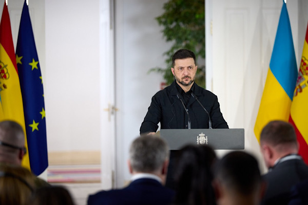 Zelenski: Ruslar devletimize karşı 183 saldırı dronu konuşlandırdı<