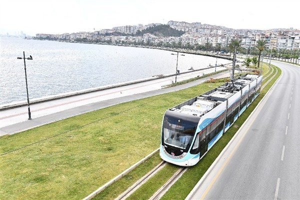 İzmir'de Konak Tramvayı'nın sefer akışında düzenleme yapıldı