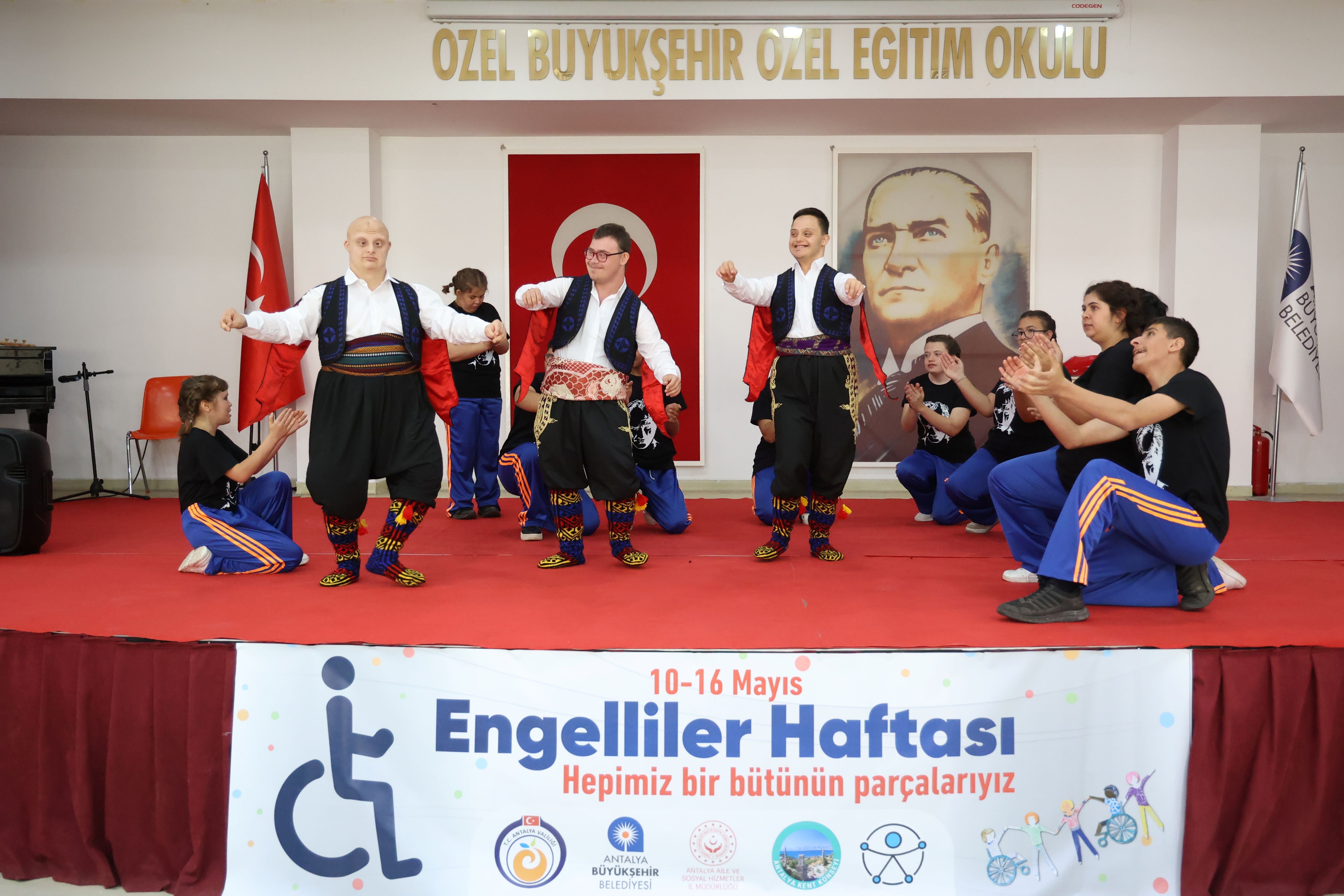 Antalya'da Engelliler Haftası'na özel etkinlikler yapıldı<