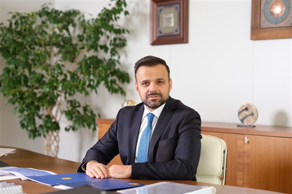 Turkcell, BOTAŞ fiber altyapı ihalesini kazandı: 15 yıllık stratejik anlaşma<