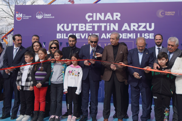 Diyarbakır’da Kutbettin Arzu Bilgi Evi ve Akademi Lise açıldı<