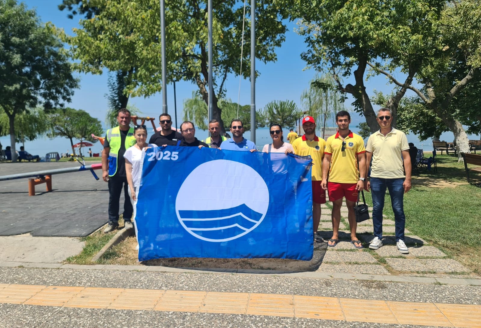 Bursa sahillerinde ‘Mavi Bayrak’ dalgalanıyor<
