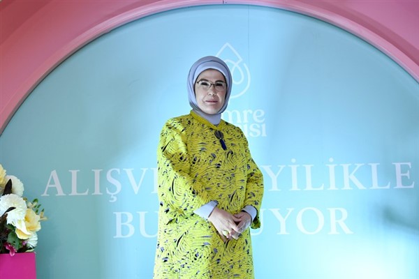 Emine Erdoğan, Malezya Başbakanı'nın eşi İsmail ile bir araya geldi