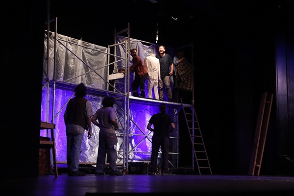 OBBKT, 10. Adana Şehir Tiyatroları Festivali'nde sahne aldı 