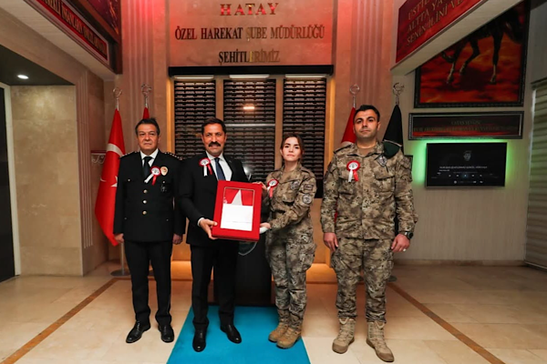 Hatay’da Polis Haftası kapsamında Özel Harekat Şube Müdürlüğü’ne ziyaret<