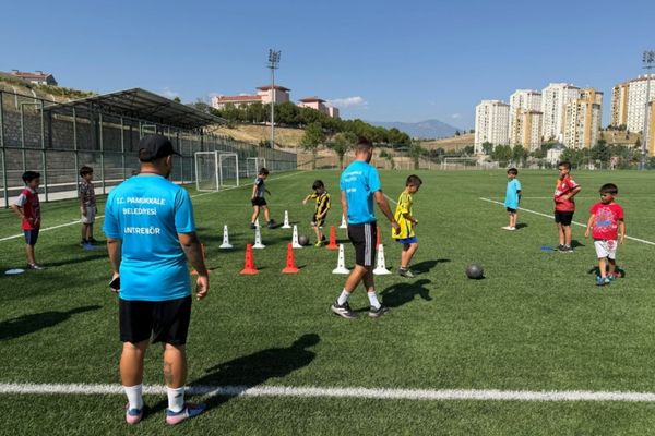 Pamukkale’de ücretsiz yaz spor kurslarına yoğun ilgi<