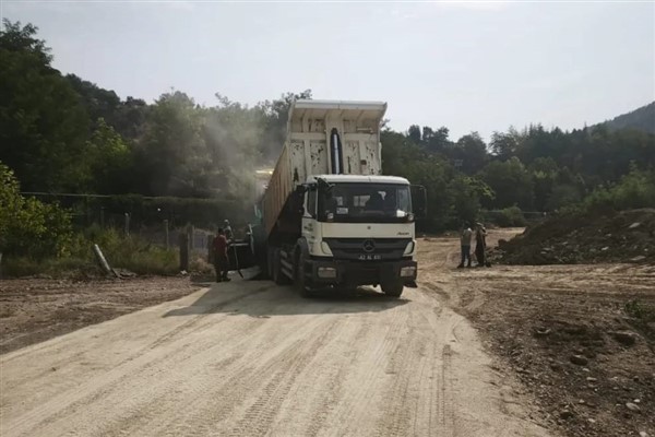 Tunceli’de iki parkı birleştiren yolda asfalt çalışması başladı<