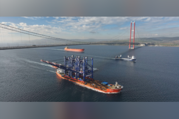 DP World Evyap, Körfez Terminali’nde uzaktan kumandalı rıhtım vinçleri devreye aldı