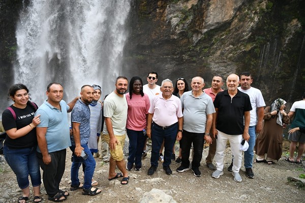 Başkan Büyükkılıç, Kapuzbaşı Şelaleleri’ni ve Yahyalı ilçesini ziyaret etti <