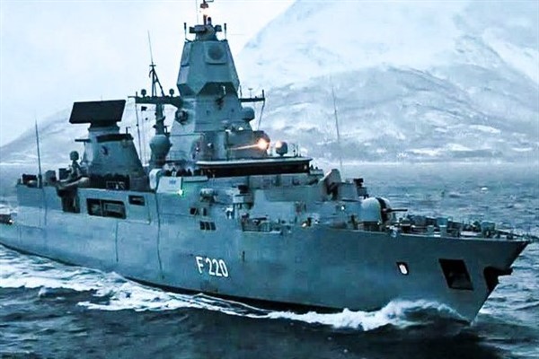 Trump'ın tehditlerinin ardından Grönland ve NATO, Arktik güvenliğini artırma sözü verdi