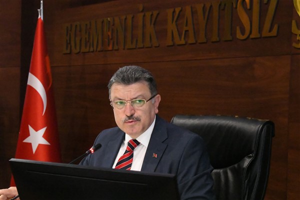 Başkan Genç: Şehrimizi daha güzel bir hale getireceğiz<