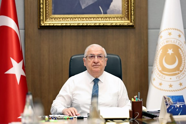 Güler, SAHA 2026 kapsamında KKTC ve Somali heyetleriyle görüştü<