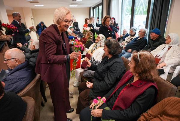 Başkan Yardımcısı Karabulut'tan huzurevi sakinlerine ziyaret<