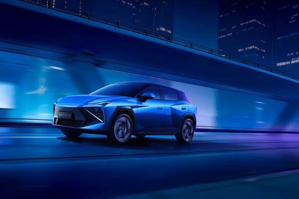 Yepyeni OMODA 4 banttan indirilmeye başlandı<