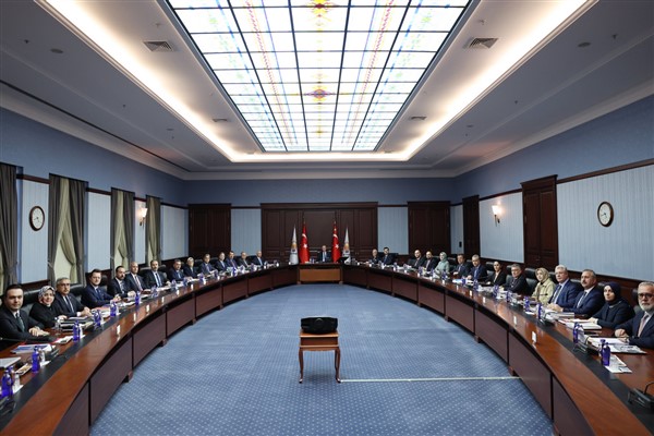 AK Parti'de MYK toplandı