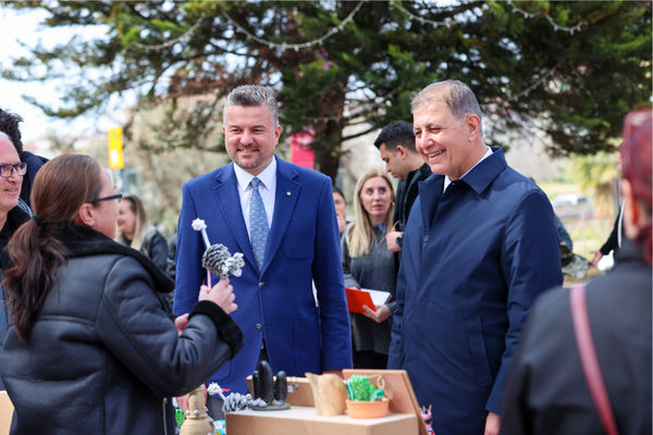 Buca’da Kadın Emeği Pazarı ziyarete açıldı<