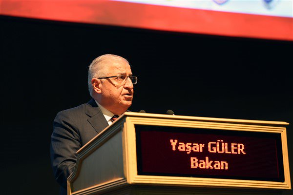 Bakan Güler’den Türkiye’nin Lefkoşa Büyükelçiliği ve Askeri Ataşeliği’ne ziyaret