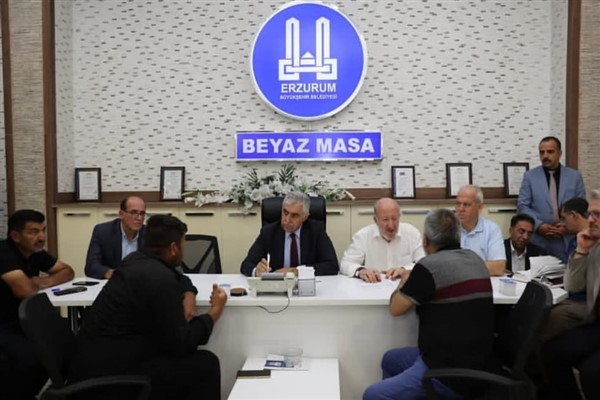 Erzurum Büyükşehir'den “Halk Günü” buluşması