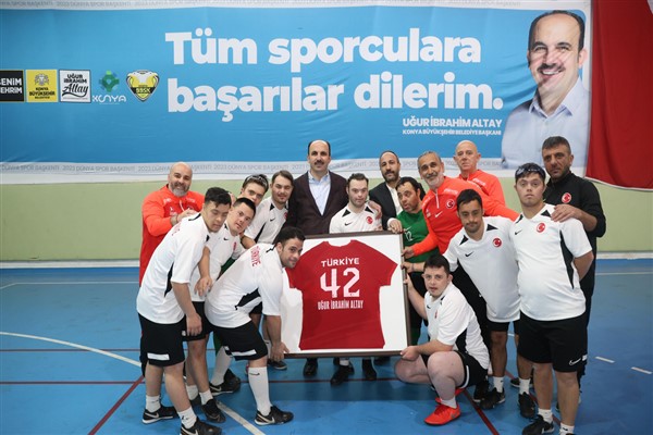 Altay Avrupa Şampiyonası’na Konya’da hazırlanan özel sporcularla buluştu