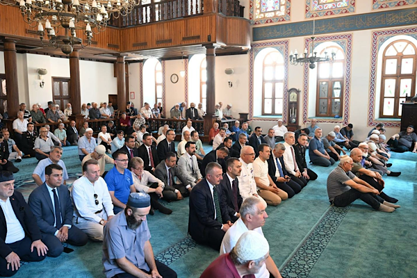 Kocaeli'nde 15 Temmuz şehitleri için Mevlid-i Şerif programı düzenlendi<