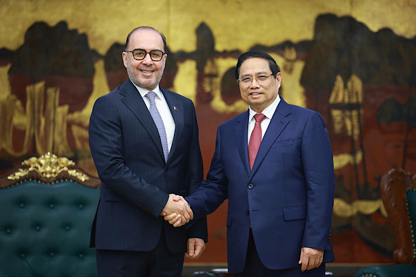 Vietnam Başbakanı Chinh, Katar Büyükelçisi Abel’i kabul etti<