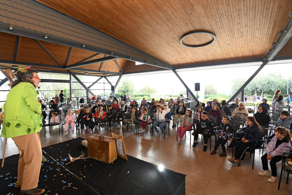 Osmangazi Belediyesi, ‘Toprak Ana’ tiyatro gösterisini sahneledi<