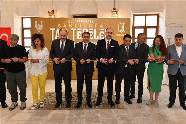 Şıldak, Uluslararası Taş Tepeler Resim Çalıştayı Sergisi’nin açılışını yaptı  <