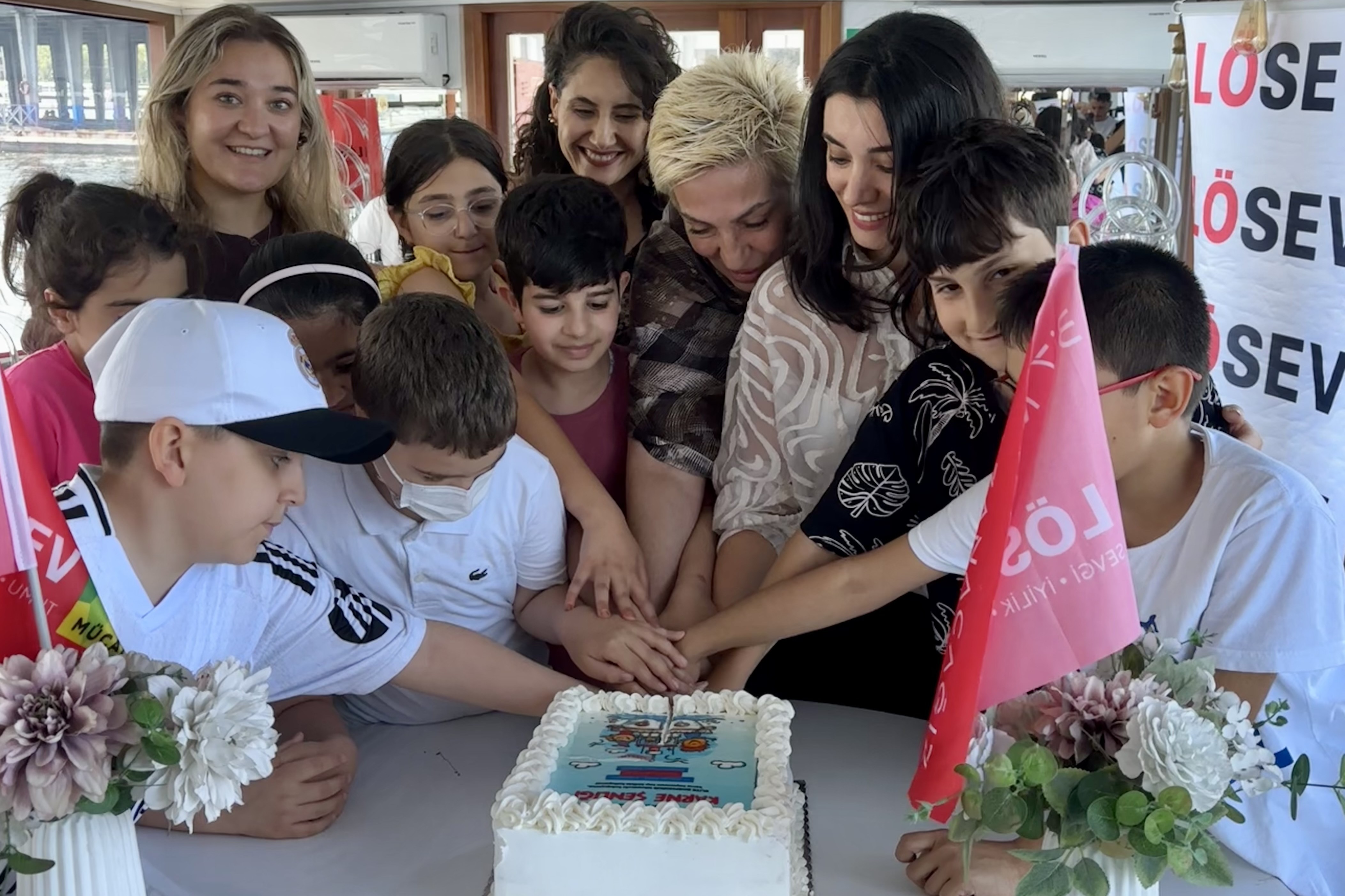 LÖSEV İstanbul'da karne heyecanı <