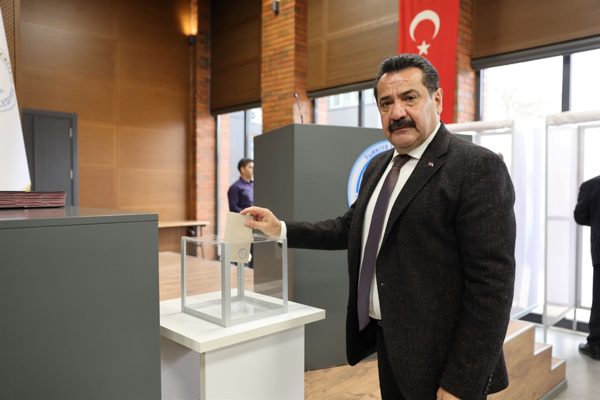 Pamukkale Belediye Meclisi’nde görev dağılımı tamamlandı<