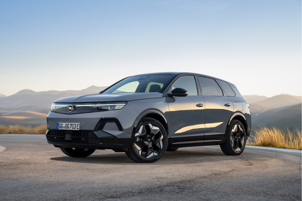 Opel Grandland, Premium SUV deneyimini ayrıcalıklı leasing koşullarıyla buluşturuyor<