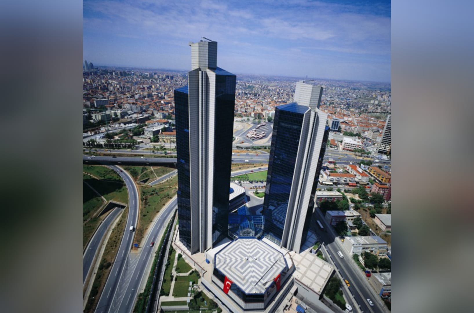 Sabancı, enerji ve dijital iş kolları arasındaki sinerjiyi artırıyor <