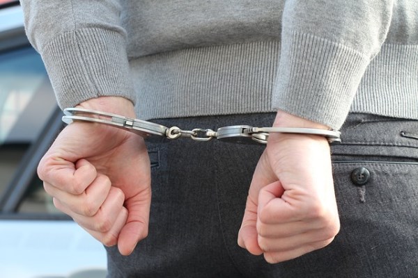 Amasya'da kesim öncesinde büyükbaş hayvana eziyet eden 5 kişi tutuklandı