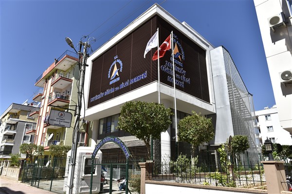 Muratpaşa Belediyesi kurs merkezlerinden 10 öğrenci LGS’de yüzde 15’lik dilime girdi<