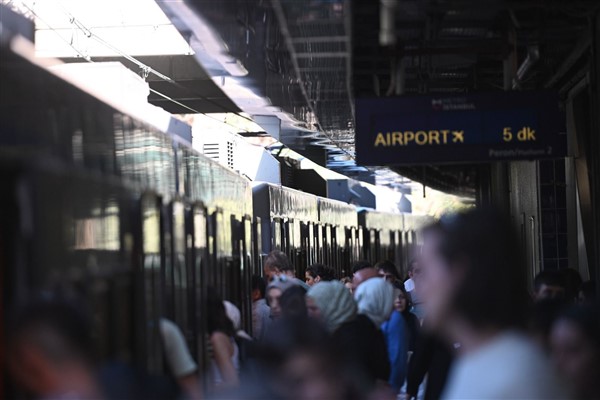 Atatürk Havalimanı’ndaki toplantı için Metro İstanbul ve İETT’den ek sefer<