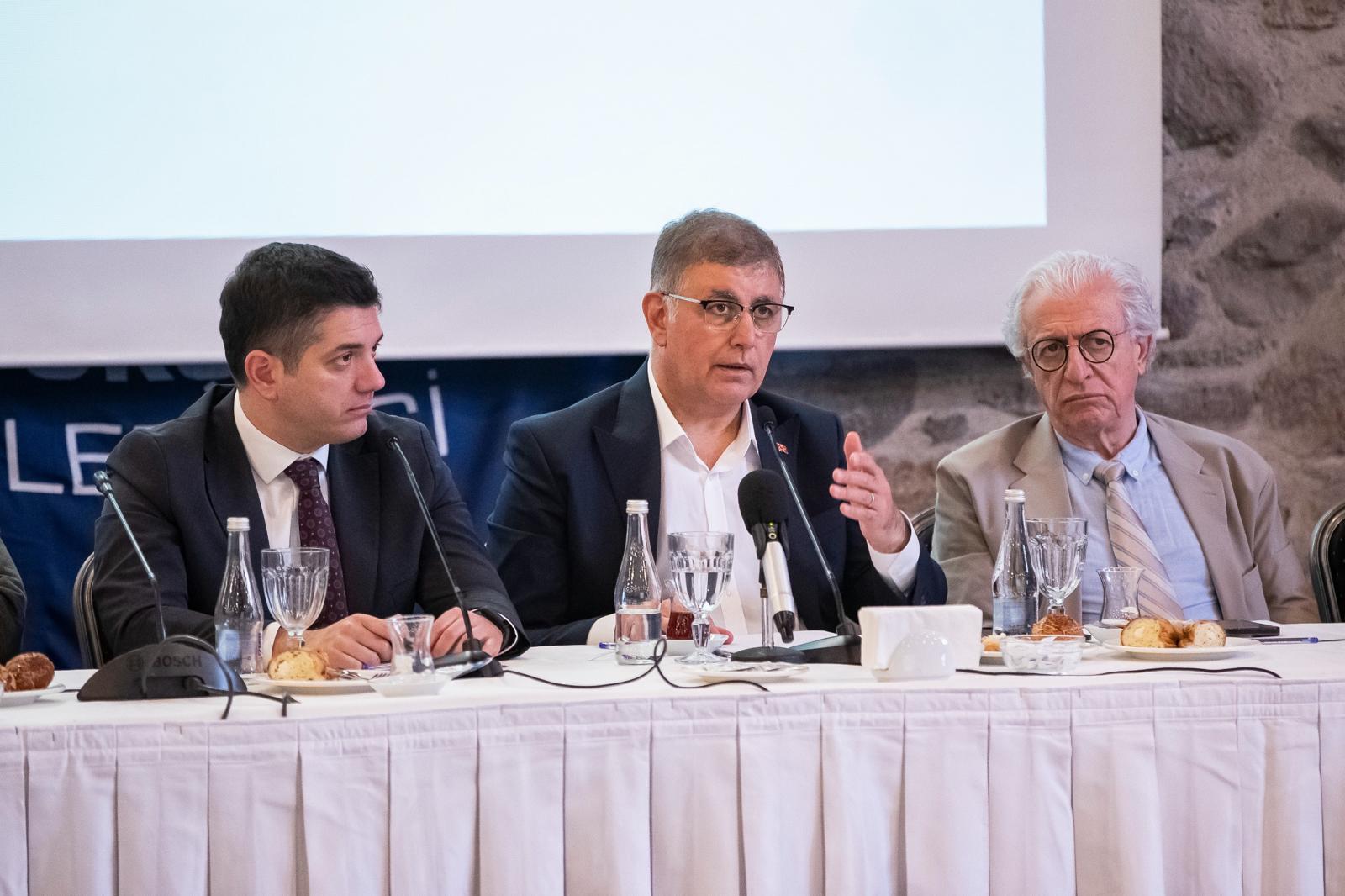 Başkan Tugay'dan Kültürpark için daha çok yeşil alan mesajı<