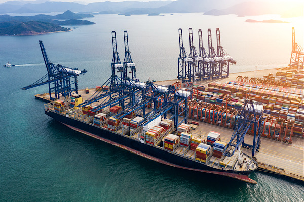 Çin’in dış ticareti yılın ilk iki ayında yüzde 18.3 arttı<