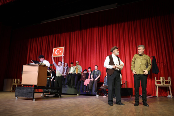 Giresun Belediyesi Şehir Tiyatrosu Amasya’da sahne aldı