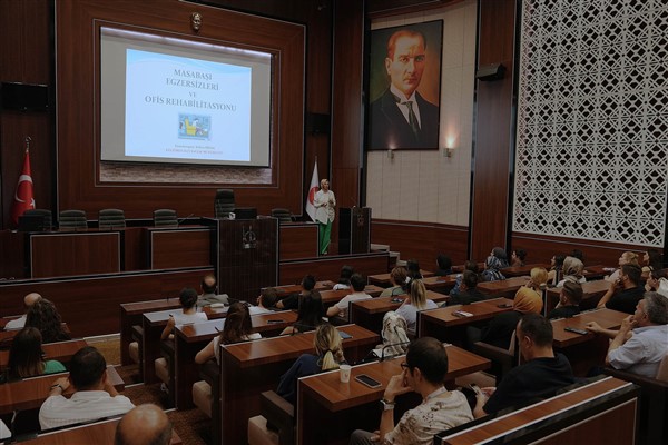 Keçiören Belediyesi’nden personele sağlıklı yaşam eğitimi<